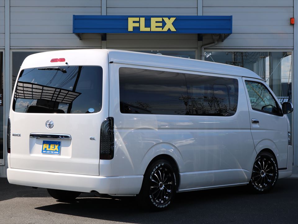 リアビュー　４１５コブラ製ライトセイバーＬＥＤテール装備♪