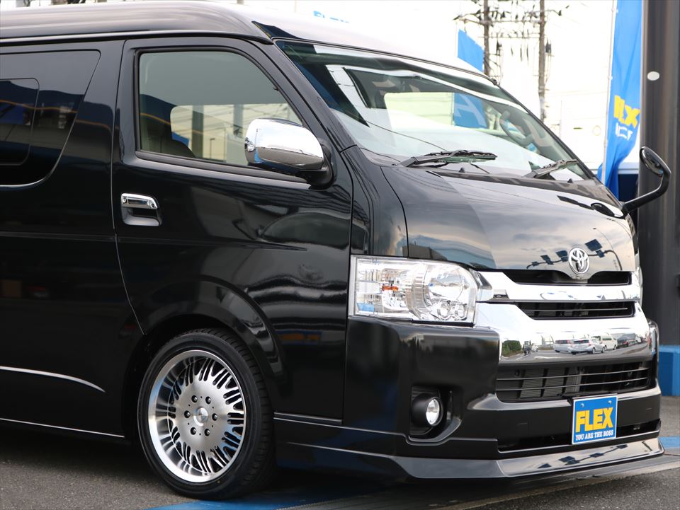 オリジナルフロントリップスポイラー完備！