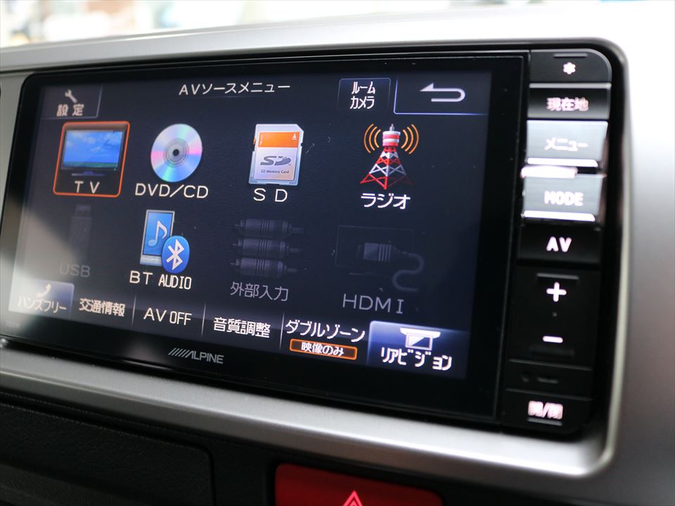 アルパイン製フルセグナビゲーション完備　前後独立してオーディオ再生可能なダブルゾーン対応モデルです。※フロントＴＶ・リアＤＶＤなど♪