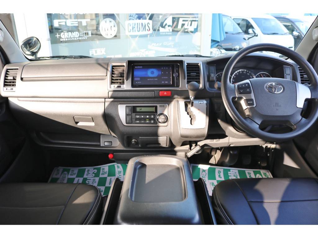 運転席エアバッグ＆ＡＢＳ標準装備です。