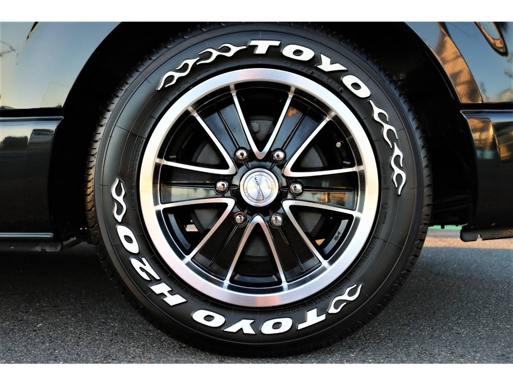ＴＯＹＯホワイトレターが良いアクセントになってます♪