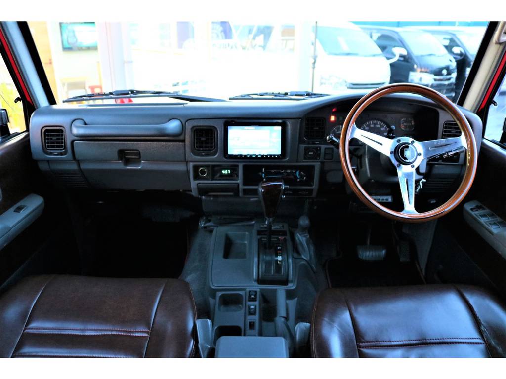 見通しが良いコックピットでの運転はドライバーの気分を良くしてくれます♪