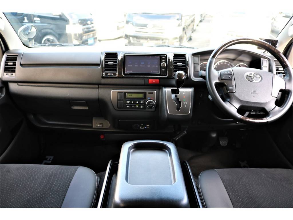 高級感溢れるコックピットは運転を楽しくさせてくれます♪