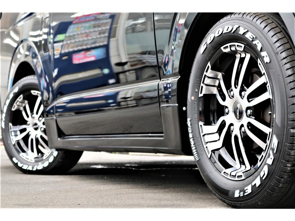 ＧＯＯＤＹＥＡＲ１７インチナスカータイヤ♪