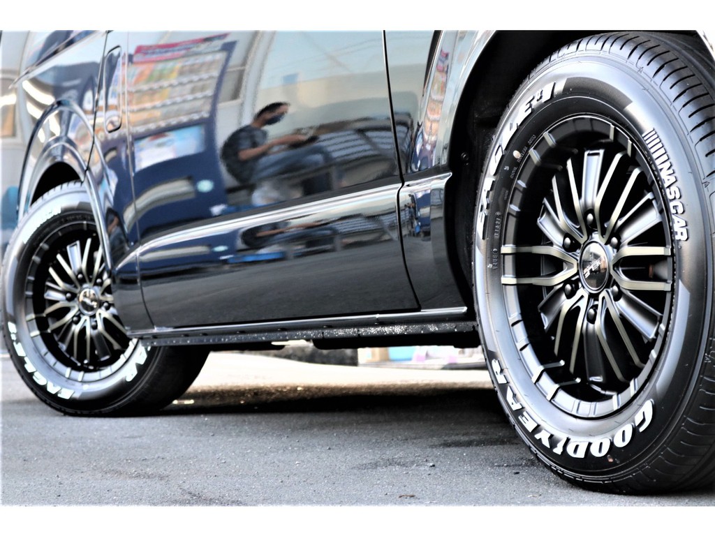 ＧＯＯＤＹＥＡＲ１６インチナスカータイヤ♪