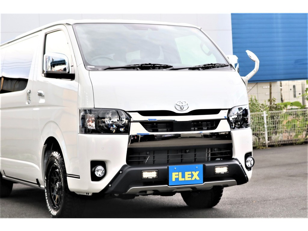 ＴＲＤフロントバンパースポイラー（ＬＥＤ内蔵）