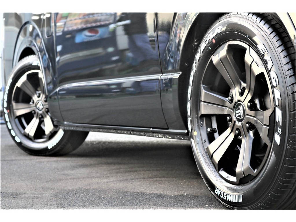 ＧＯＯＤＹＥＡＲ１７インチナスカータイヤ♪