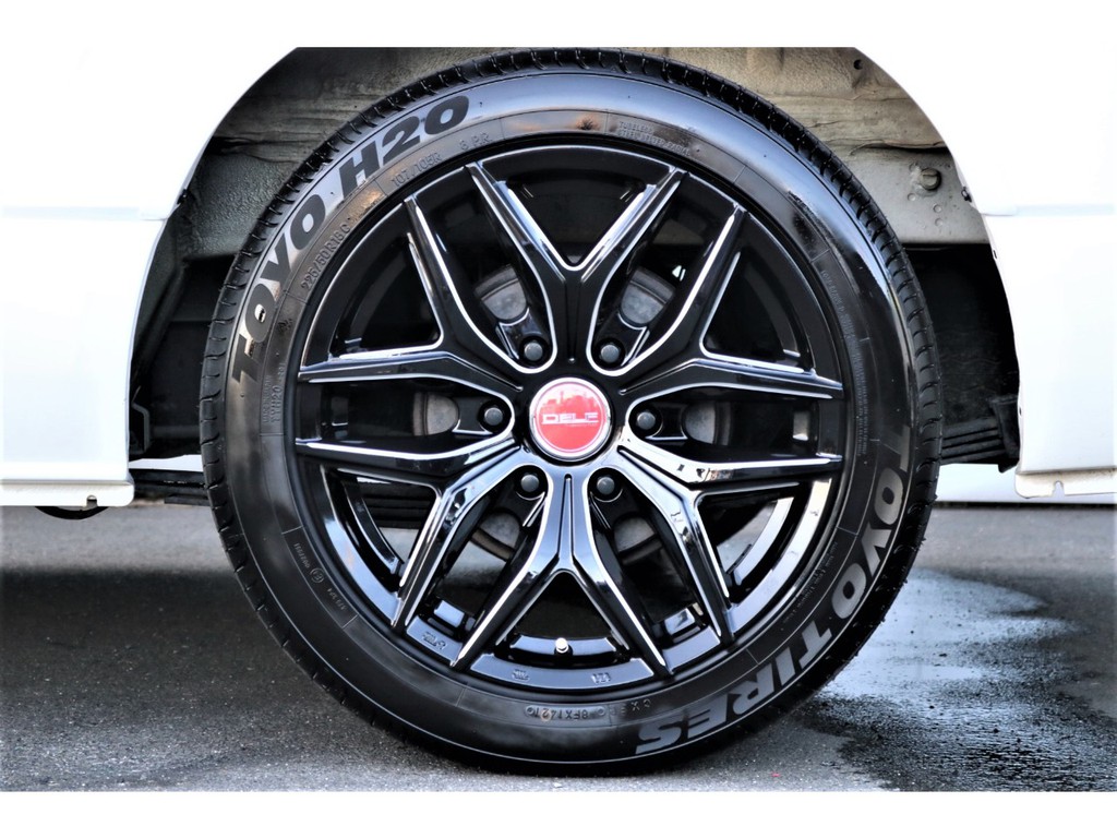 ＤＥＬＦ１８インチアルミホイール×ＴＯＹＯ１８インチＨ２０タイヤ♪