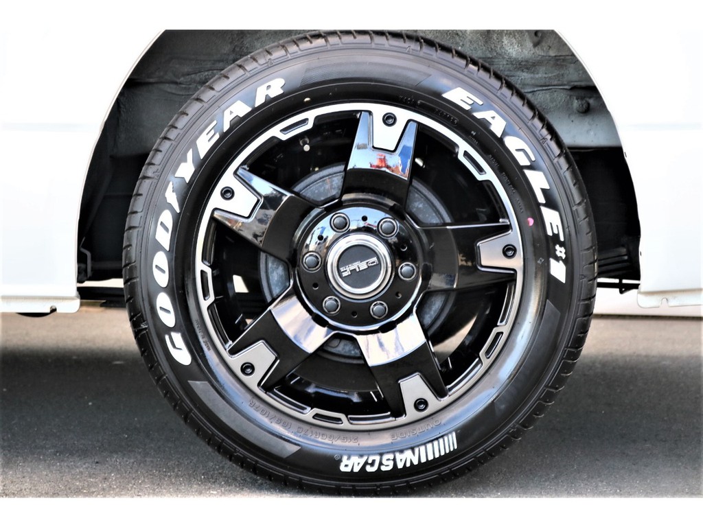 ＤＥＬＦ１７インチアルミホイール×ＧＯＯＤＹＥＡＲ１７インチナスカータイヤ♪