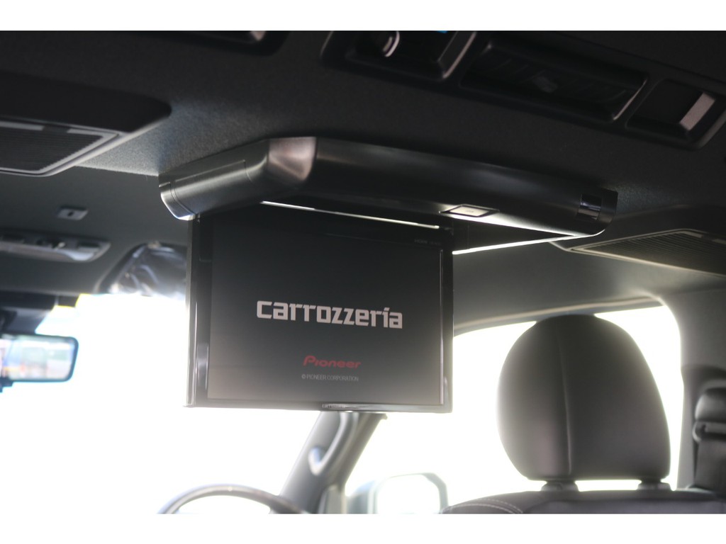 ＰＩＯＮＥＥＲ１０インチフリップダウンモニター♪