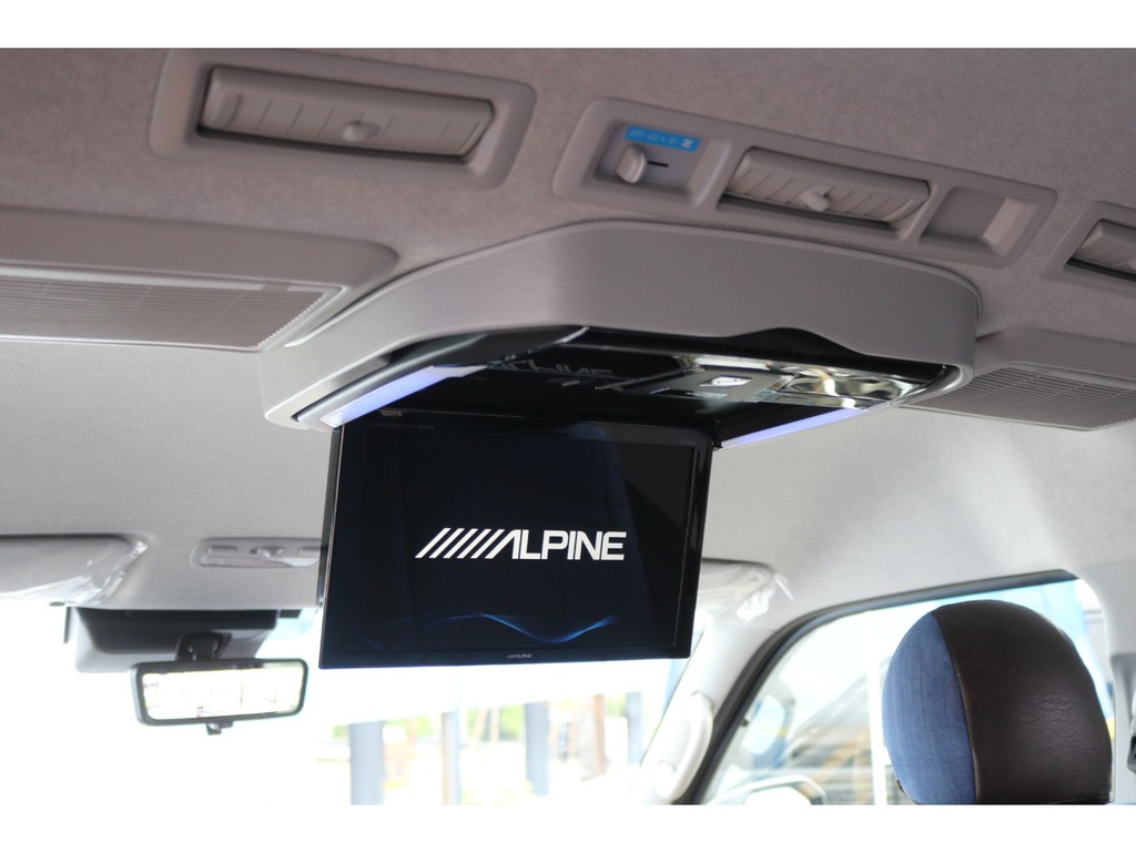 ＡＬＰＩＮＥ製１２．８インチフリップダウンモニター♪