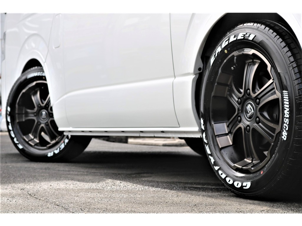 ＧＯＯＤＹＥＡＲ１７インチナスカータイヤ♪