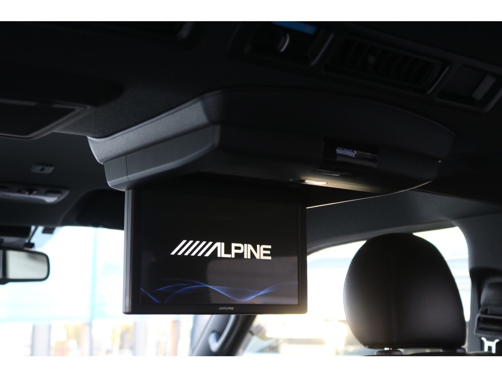 ＡＬＰＩＮＥ１０インチフリップダウンモニター♪
