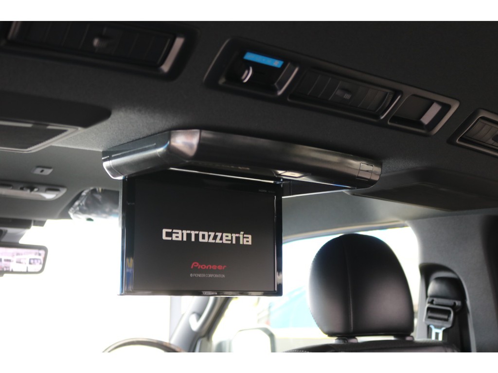 ＰＩＯＮＥＥＲ１０インチフリップダウンモニター♪