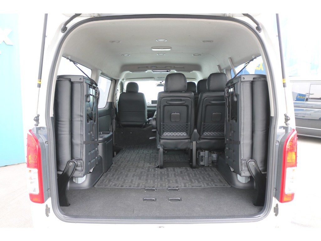 広大なラゲッジスペース♪