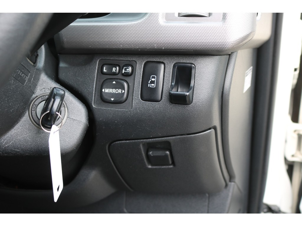 パワースライドドア搭載♪