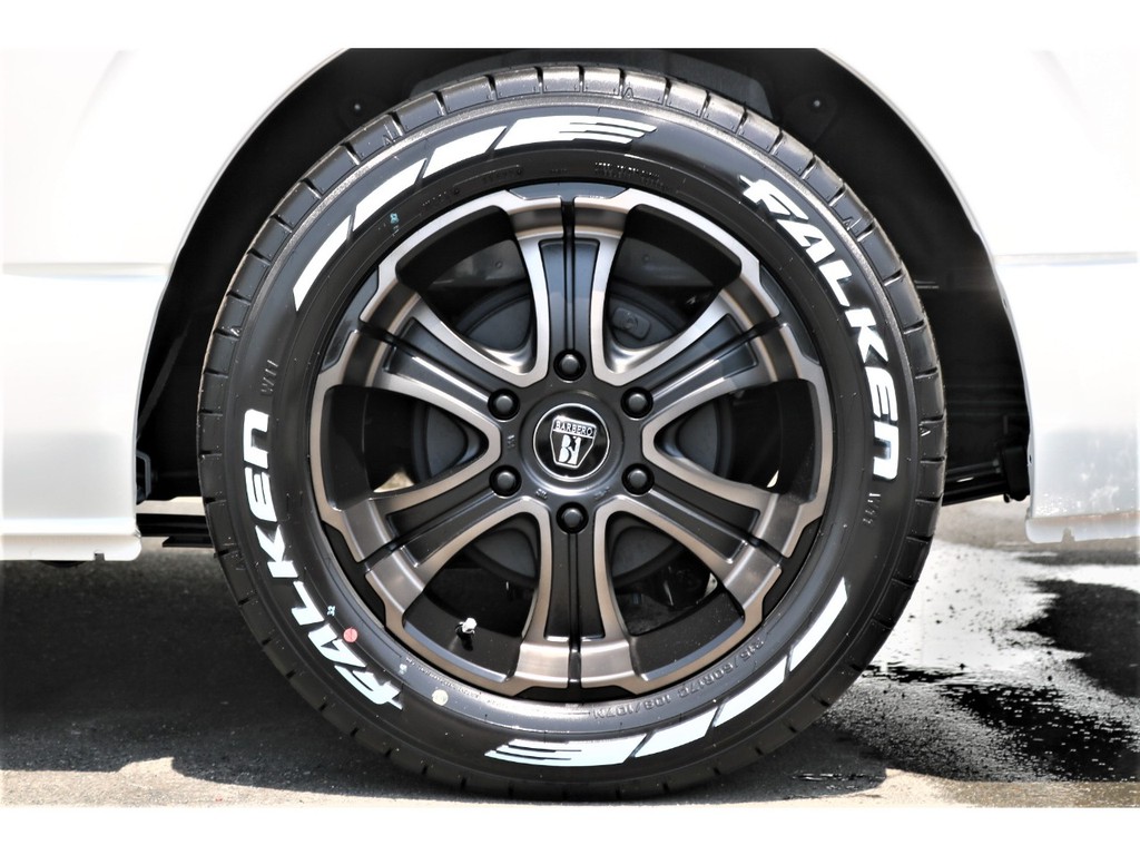 ＢＡＲＢＥＲＯ１７インチアルミホイール×ＦＡＬＫＥＮ１７インチホワイトレタータイヤ♪