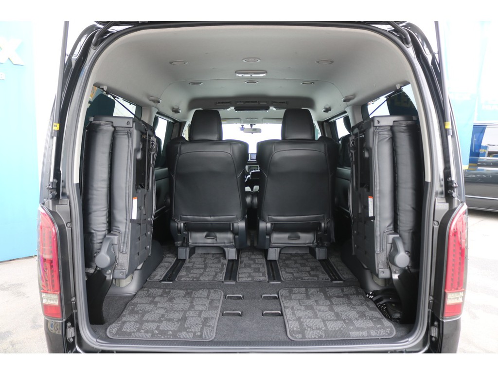 広大なラゲッジスペース♪