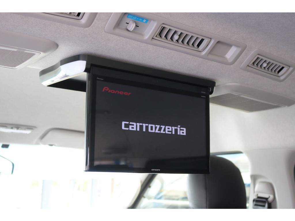 ＰＩＯＮＥＥＲ１３インチフリップダウンモニター♪