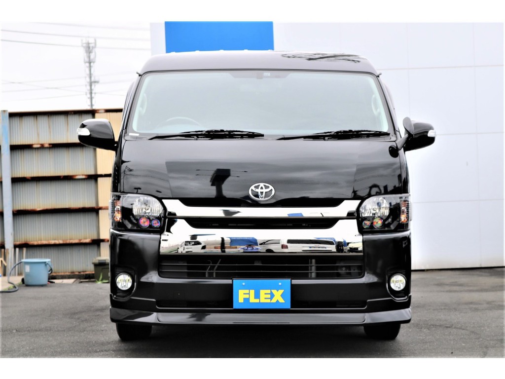 特別仕様車限定ダークメッキフロントグリル♪