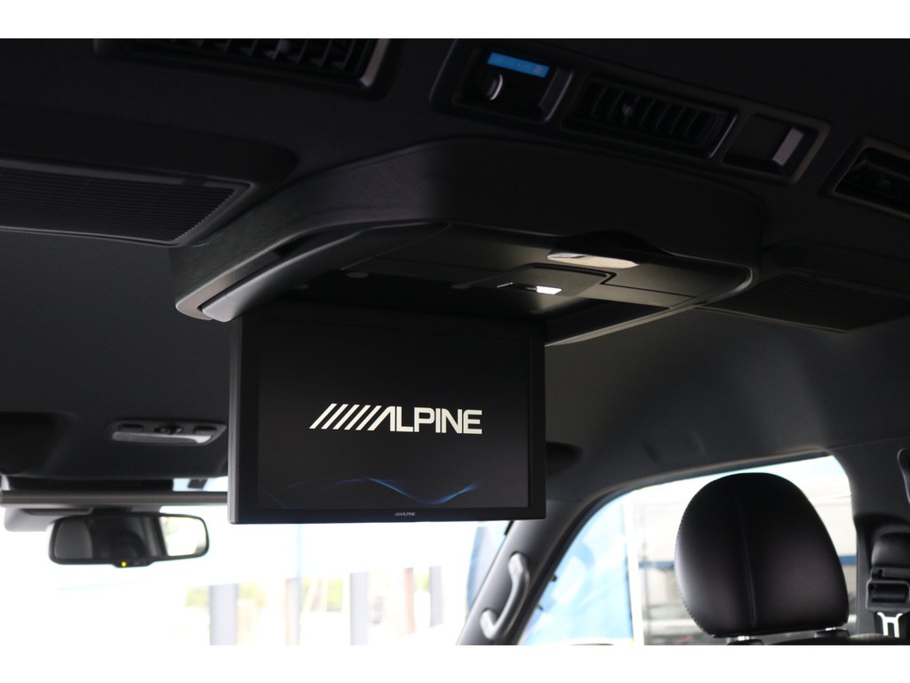 ＡＬＰＩＮＥ製１２．８インチフリップダウンモニター♪