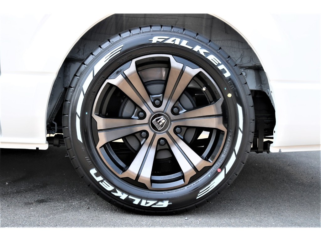 ＢＡＲＢＥＲＯ１７インチアルミホイール×ＦＡＬＫＥＮ１７インチホワイトレタータイヤ♪