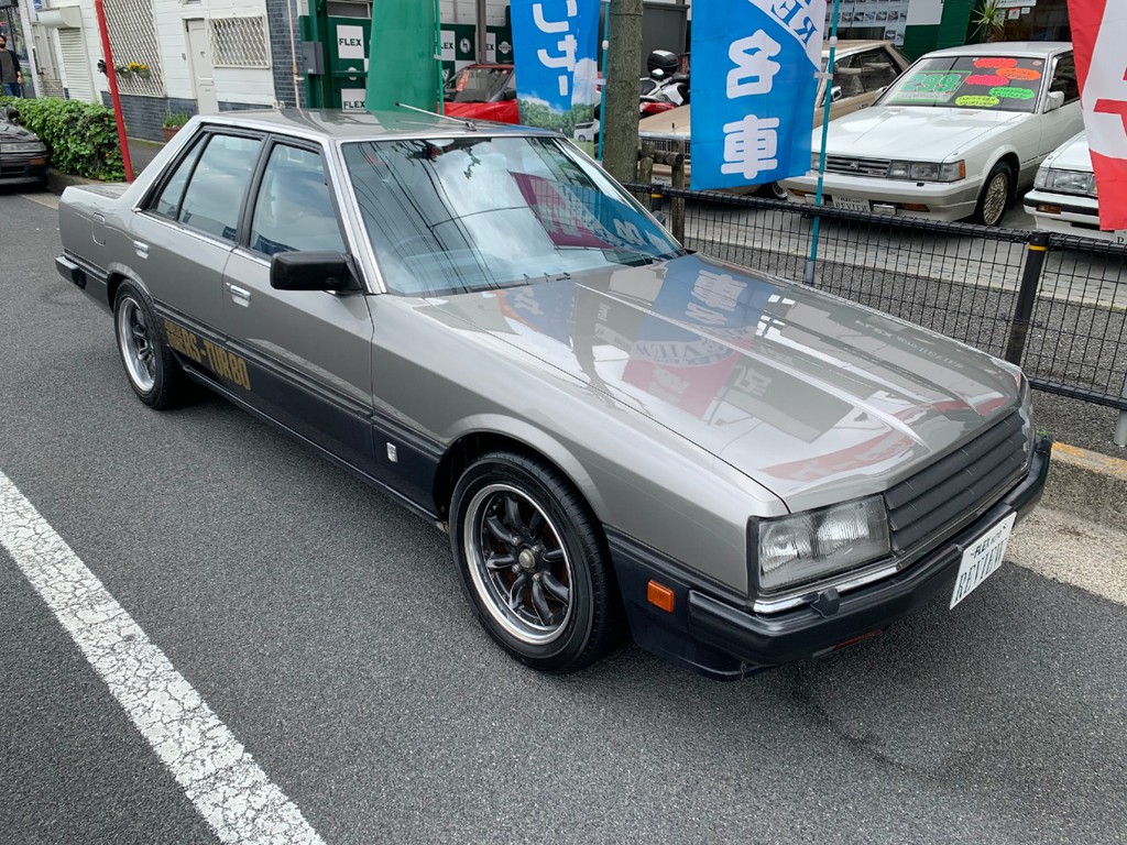 日産 スカイライン4ドア 00ｒｓターボ 車探しなら中古車 新車の専門店flex フレックス へ