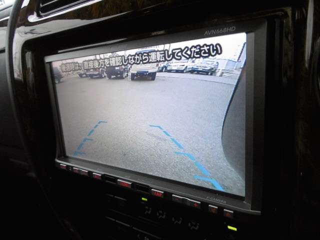 バックカメラも付いているので、駐車も楽チンです！