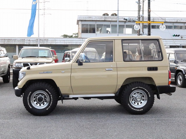 小さいので小回りもきき女性の方でも運転が楽です！