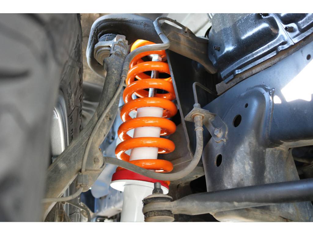 新品２インチＵＰコイル＆ショックで快適なドライブができます！