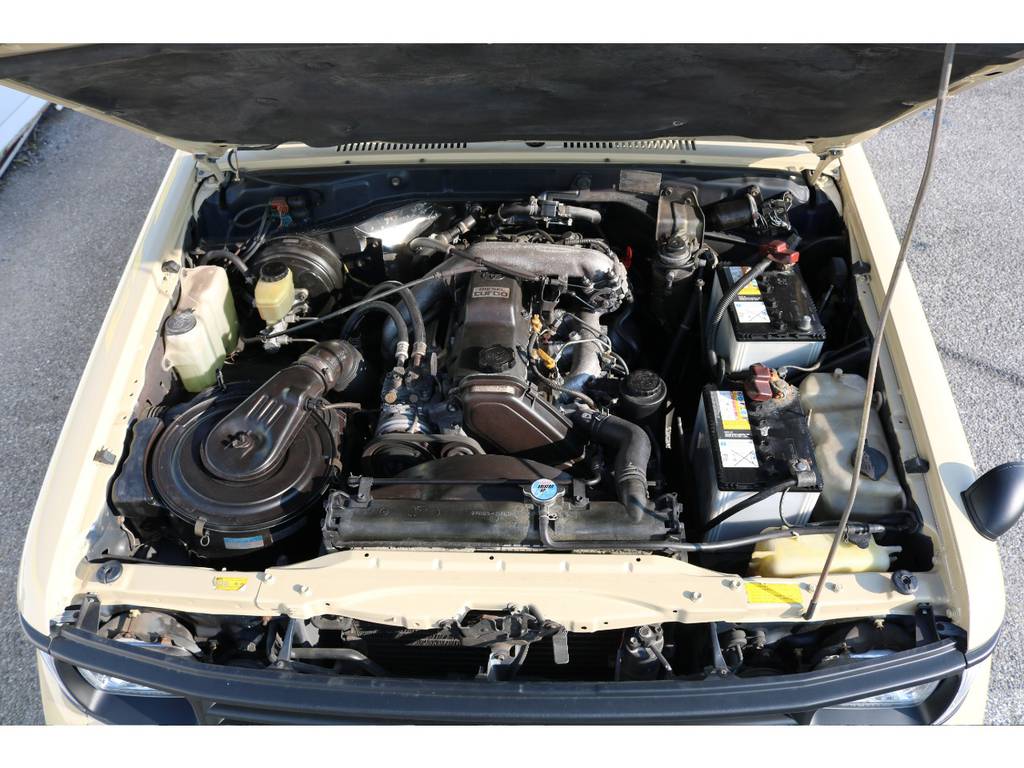 エンジンは３０００ccディーゼルターボ！
