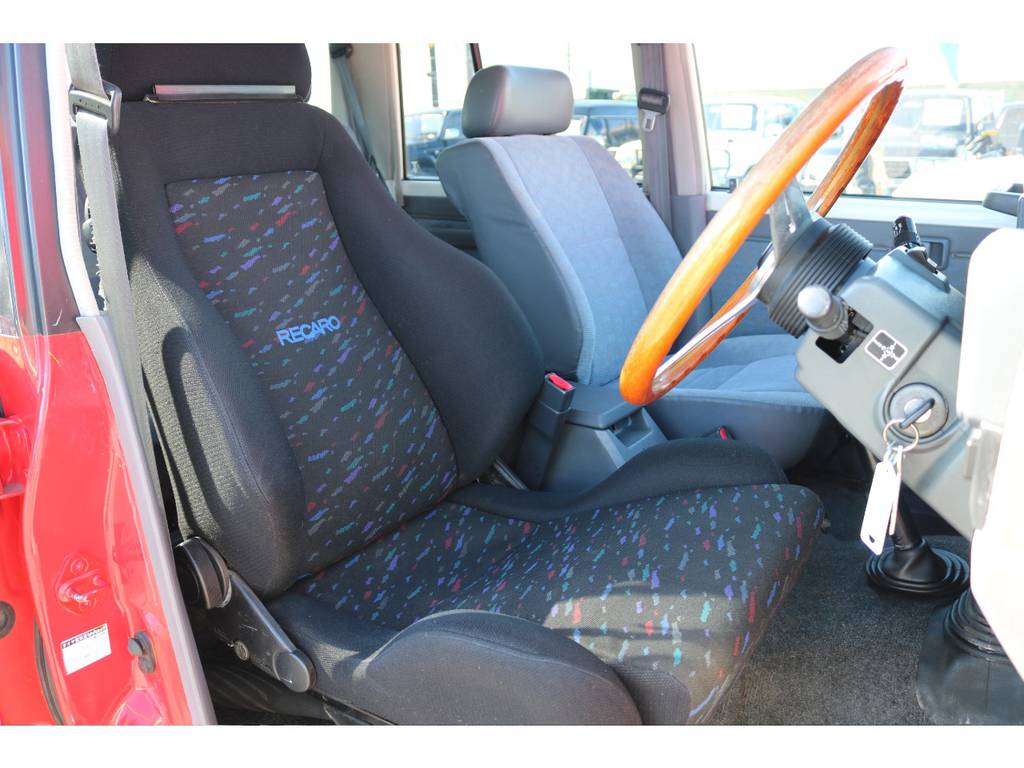 全車ルームクリーニングをしておりますので清潔感のある車内です☆
