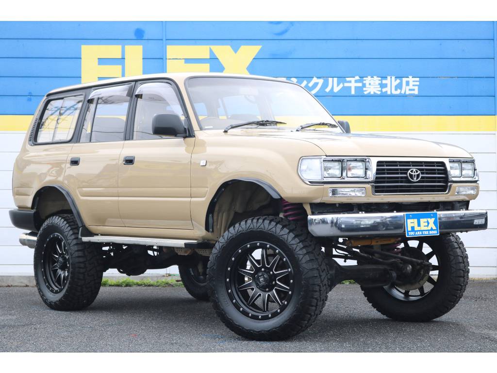 第三者機関でのチェックも行い修復歴の厳しいチェックを行っておりますので 修復歴車の無断販売は致しません 。
