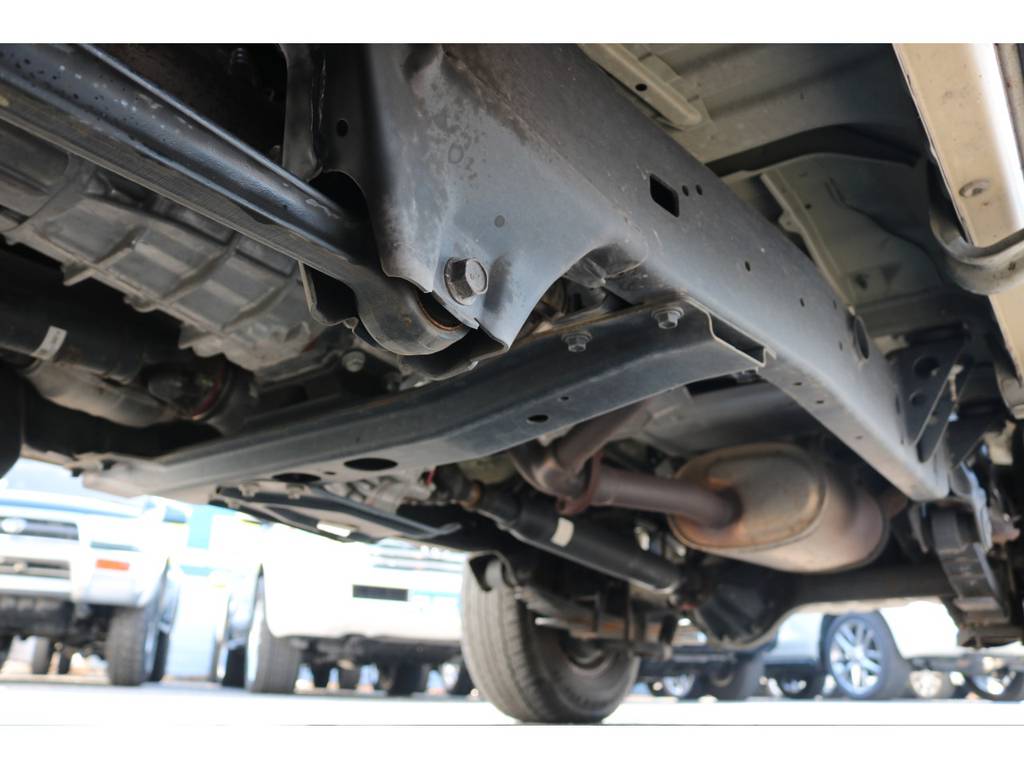 ご納車時には足回りに錆止め防止を施しご納車させて頂きます☆