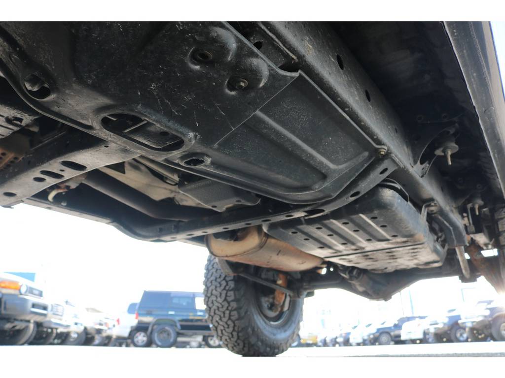 ご納車時には足回りに錆止め防止を施しご納車させて頂きます☆