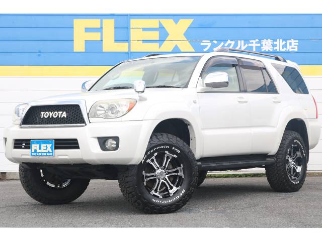 お待たせたしました。人気の２１５サーフのご紹介です☆当店オリジナルTOYOTAグリルを作りました☆