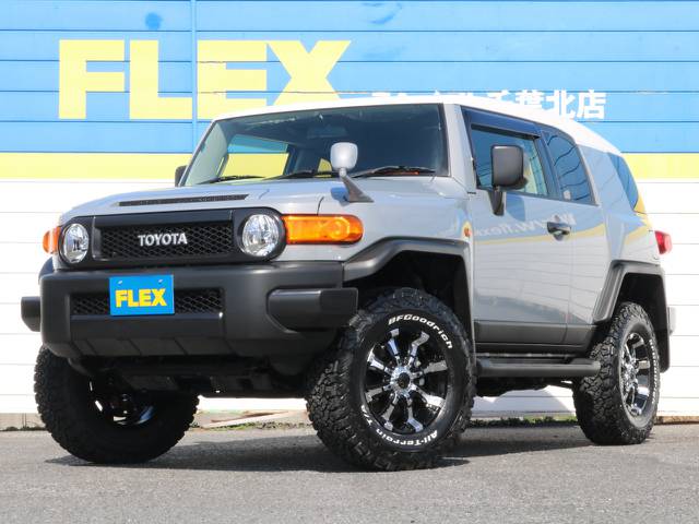 お待たせ致しました。販売の終了したFJクルーザー新車未登録車両２インチリフトUPカスタム完成しました☆