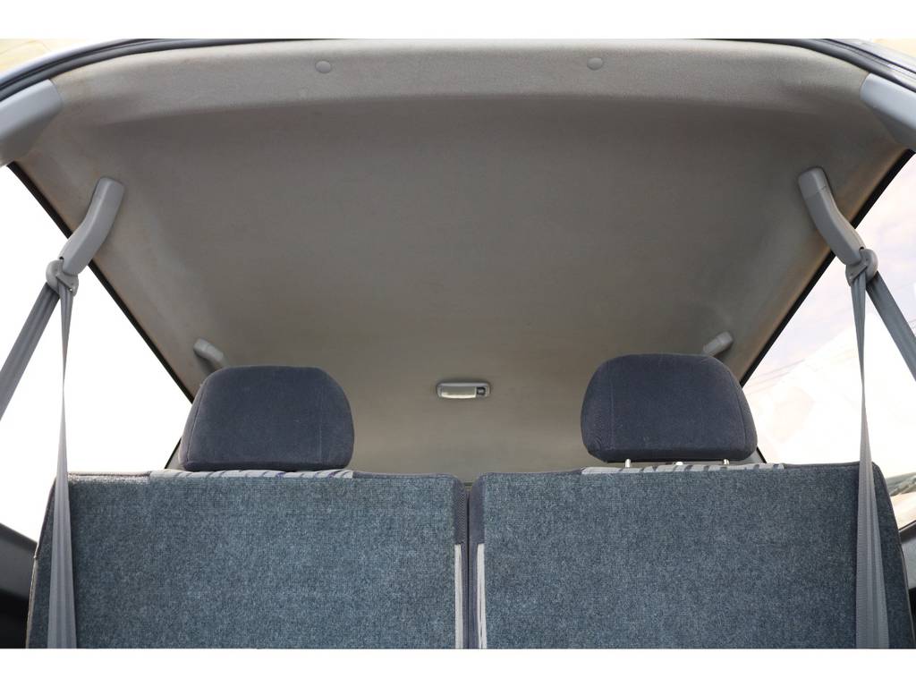 全車ルームクリーンニングをしておりますので清潔な室内☆