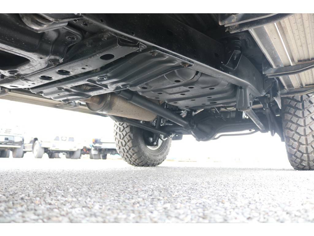 ご納車時には足回りに錆止めを施しご納車させて頂きます☆１年保証も御座いますのでお気軽にご相談下さい！！