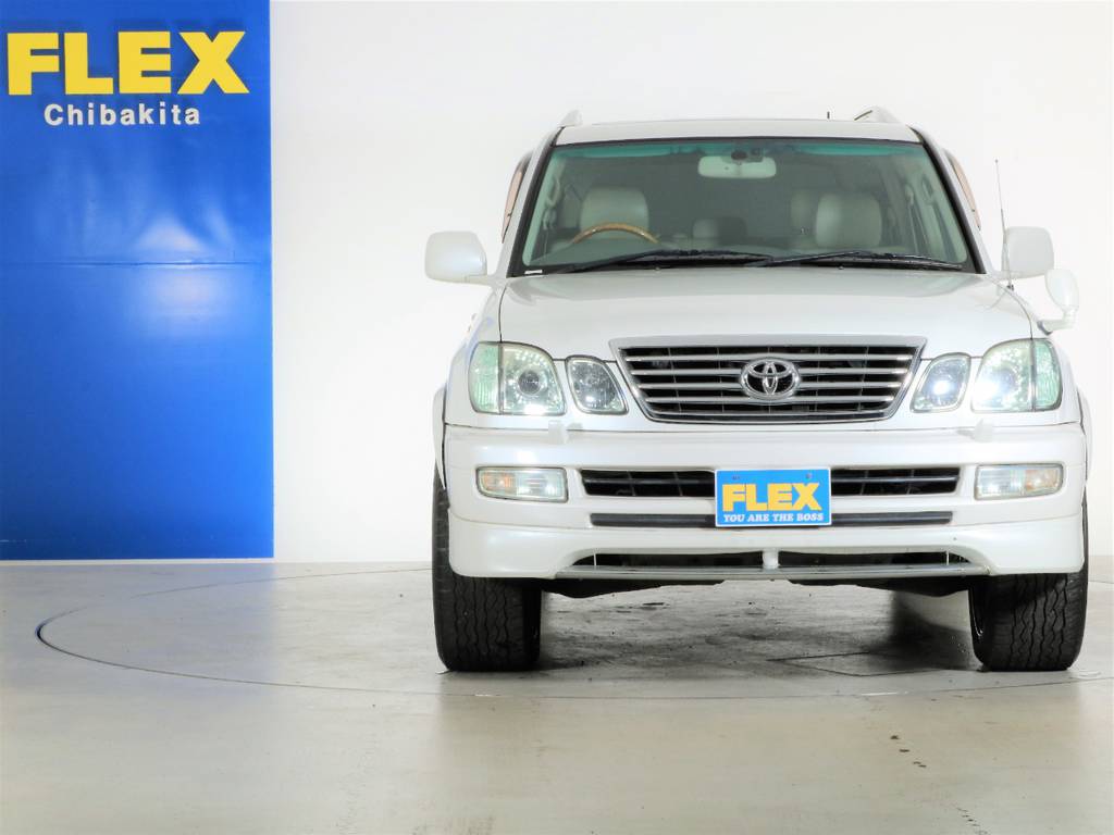 フルエアロでかっこよく仕上がっています！