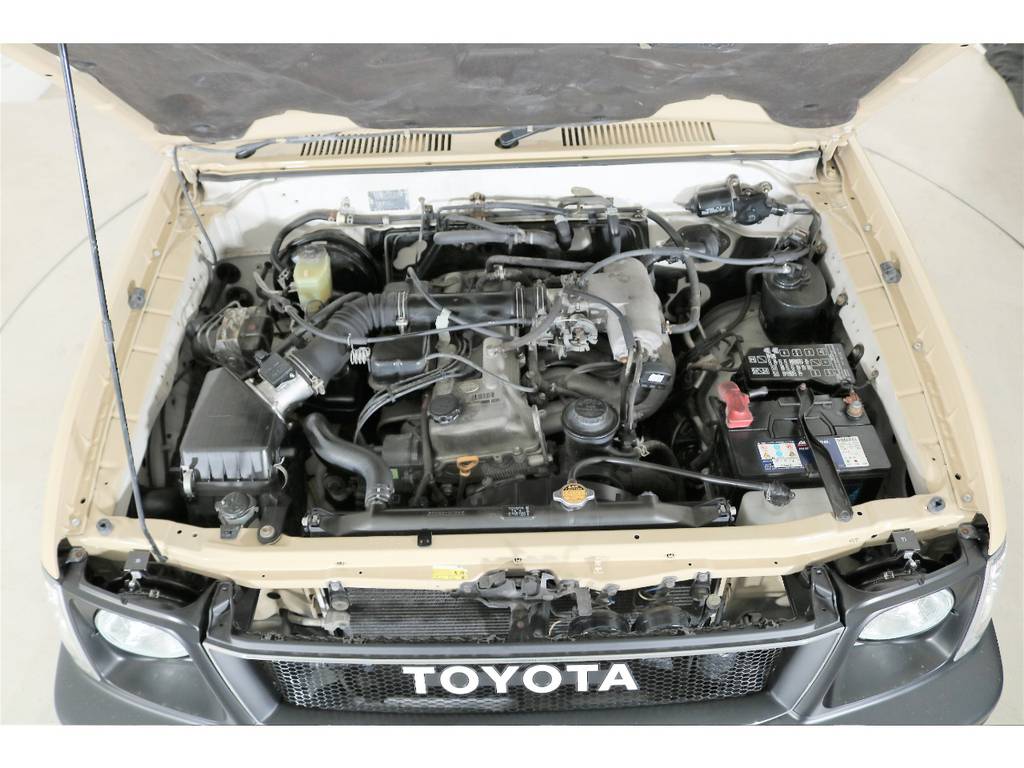 ２７００CCガソリンエンジン☆タイミングチェーンなので交換不要☆