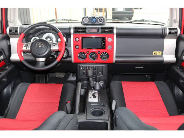 米国トヨタ Fjクルーザー 車探しなら中古車 新車の専門店flex フレックス へ