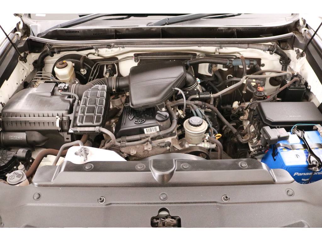 ２ＴＲ・２７００ｃｃエンジン！経済性に優れており、耐久性にも定評があります！