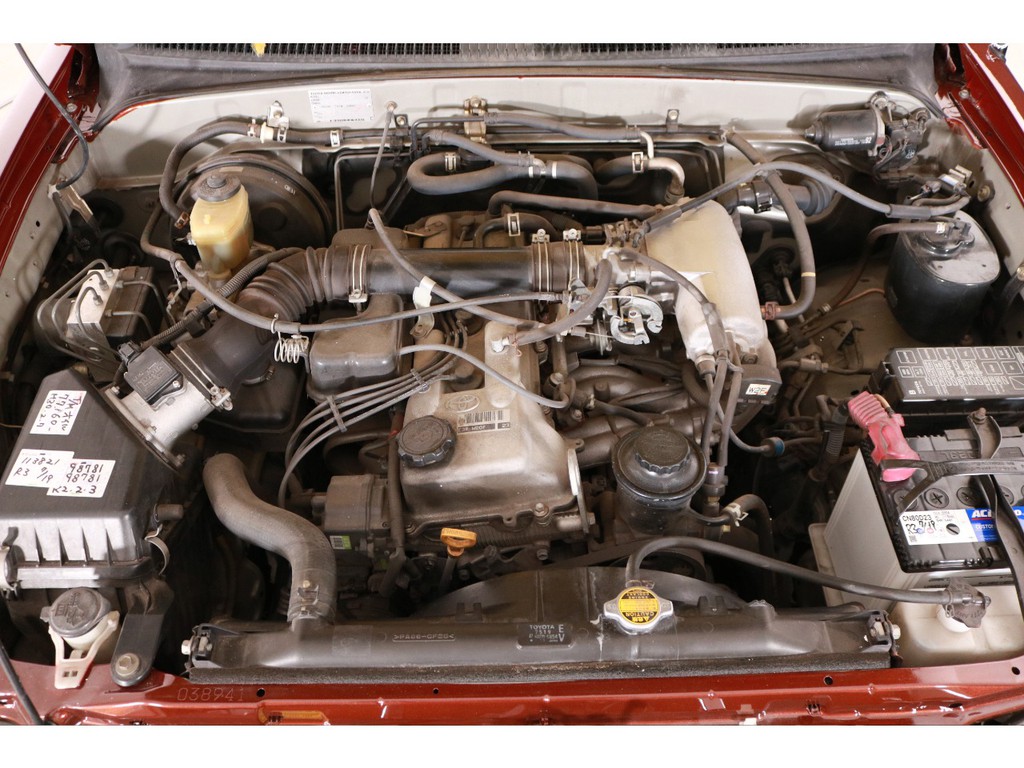 経済性に優れた３ＲＺエンジン！２７００ｃｃ！