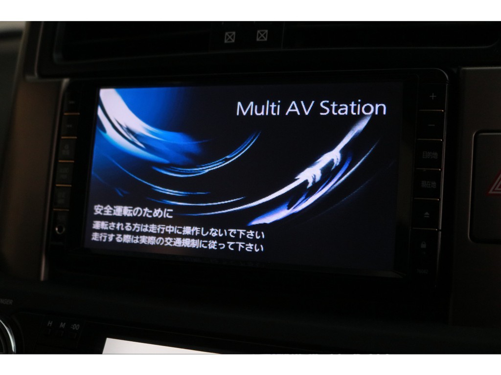 純正ＨＤＤナビ装備！バックカメラにBluetooth機能も装備！