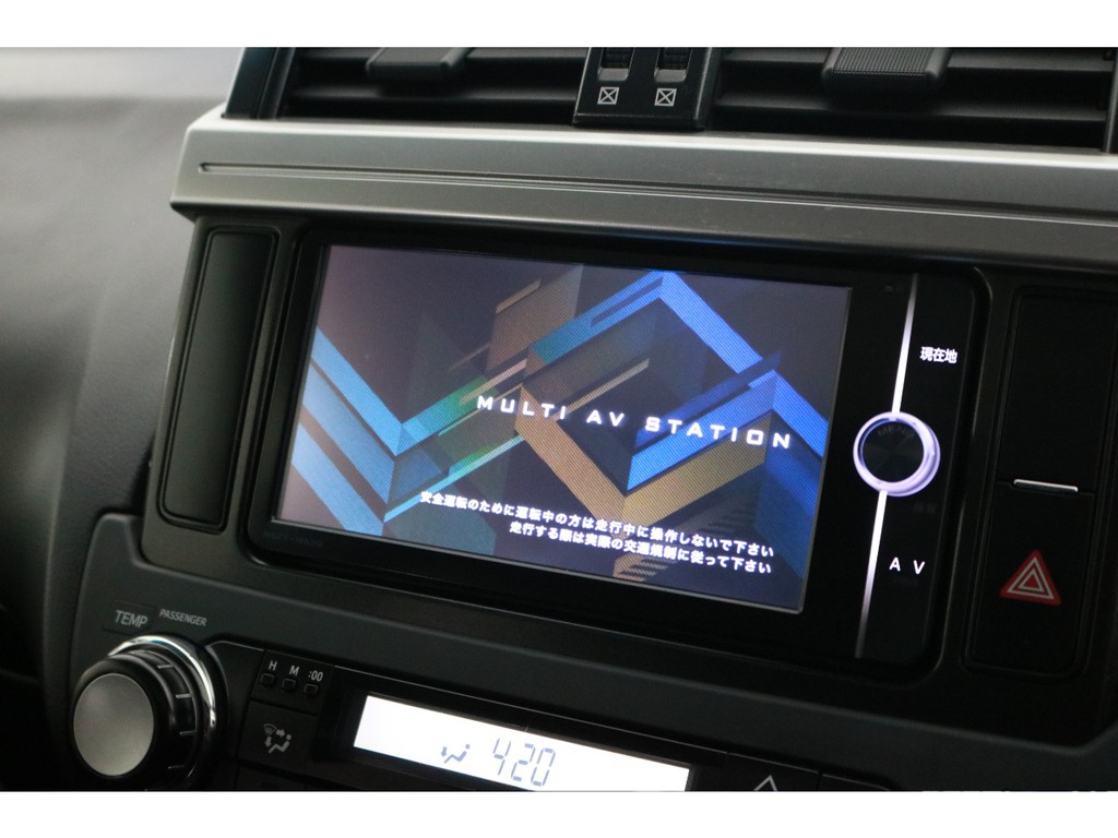 純正ＳＤナビ装備済み！Bluetoothに外部端子も装備しております！