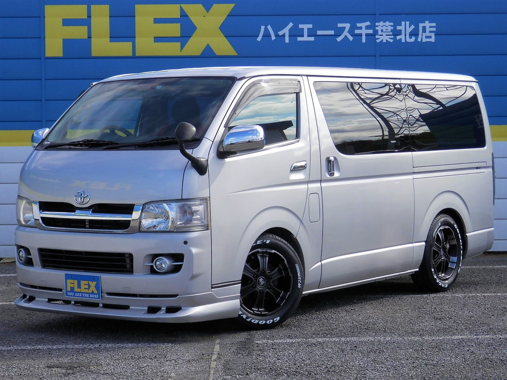 Ｈ１９年ハイエースバン！燃費も良くパワーのあるディーゼルターボ車！新品オリジナルパーツでライトカスタム致しました！