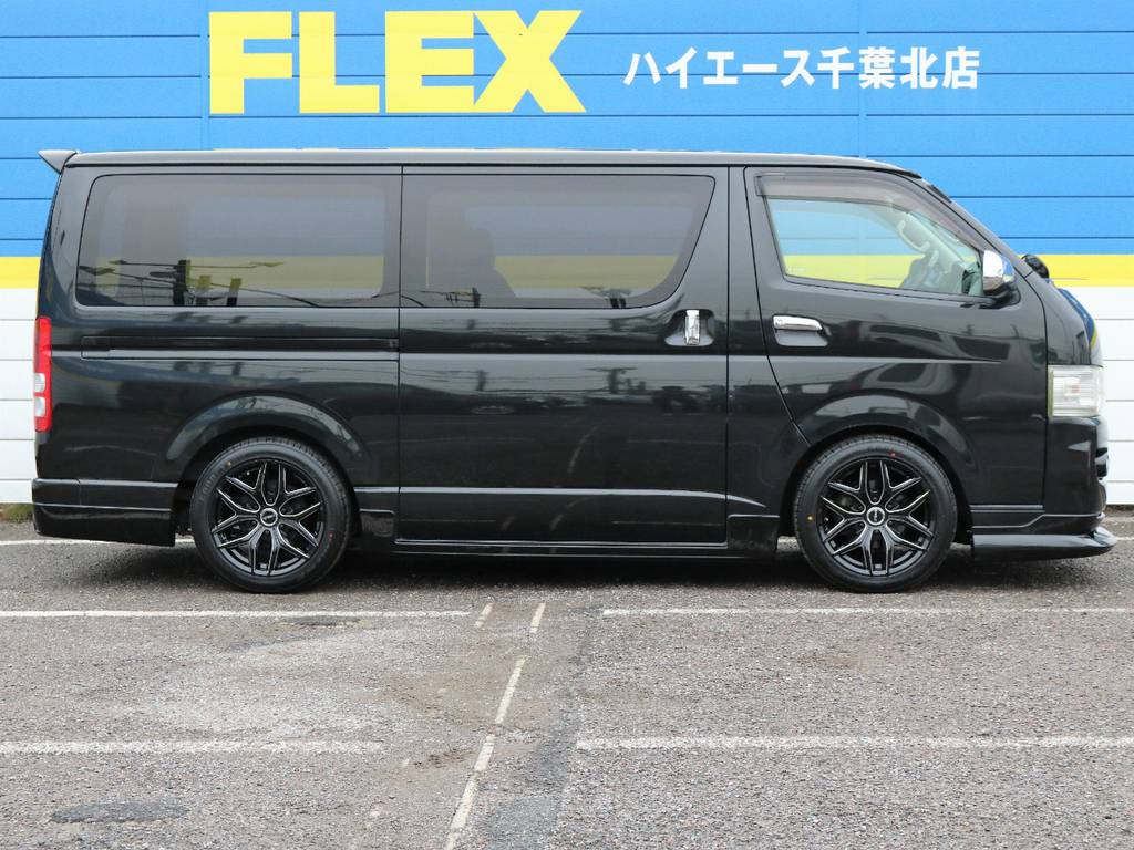 車高は、２インチローダウンブロックキットを使用して適度にローダウンしています。もちろん新品です♪