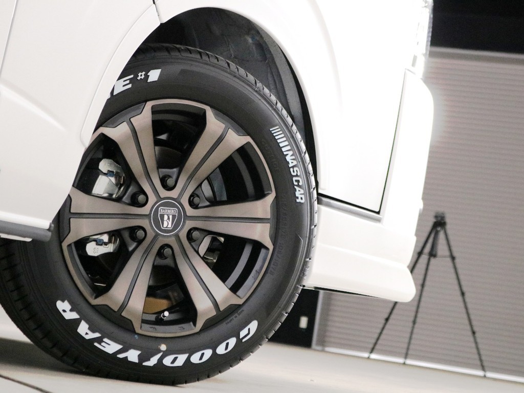 クリムソン　バルベログランデ　１７インチアルミホイール！　ＦＬＥＸ限定カラー♪