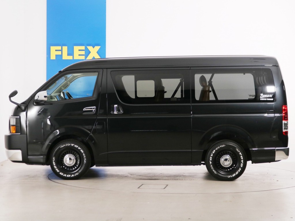 レトロ感を生かしたノーマル車高のお車となります。ローダウン等、追加のカスタムもお任せください！